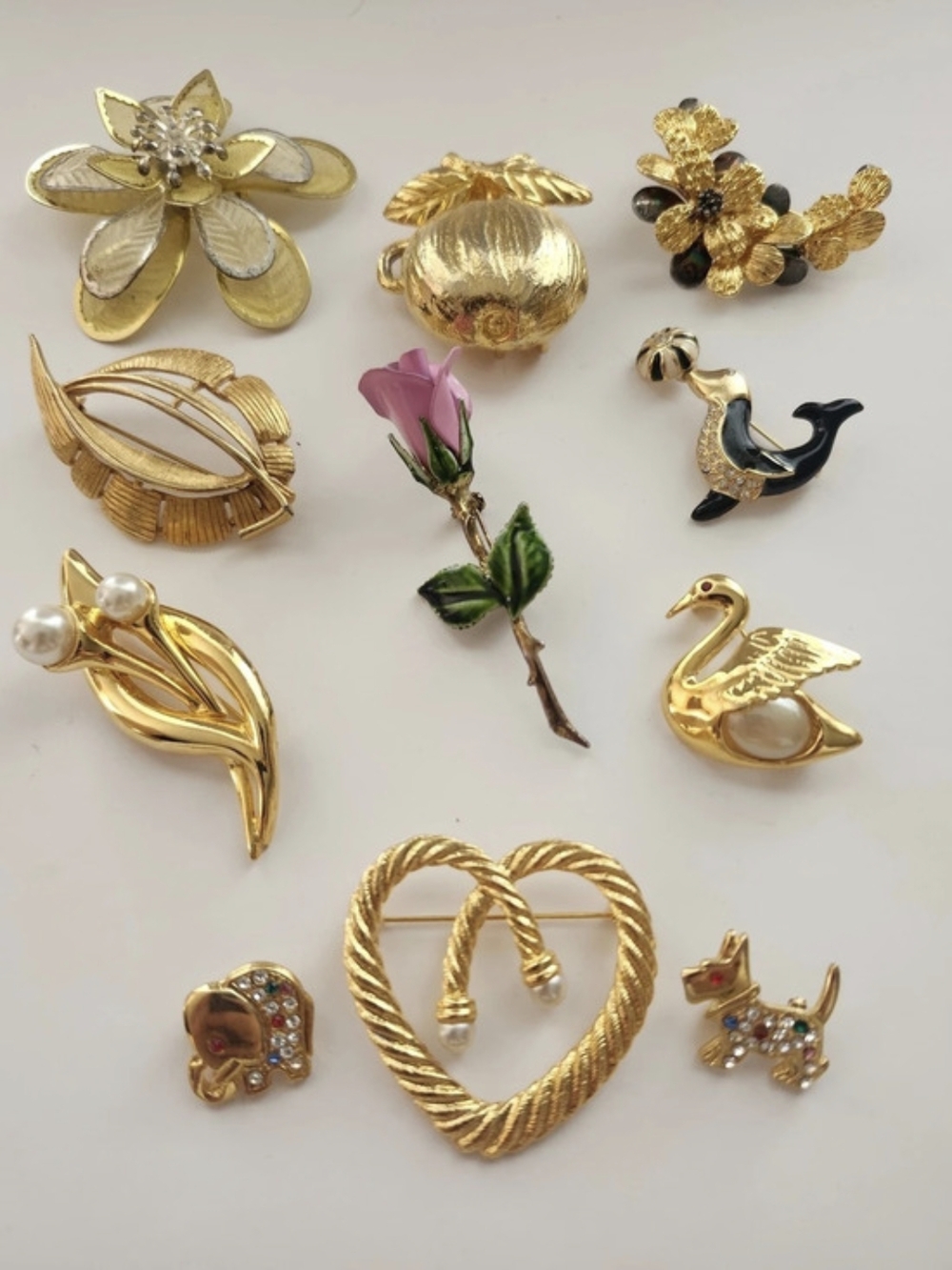 Vintage 1960s Brooch Pin Jewelry Lot Gold